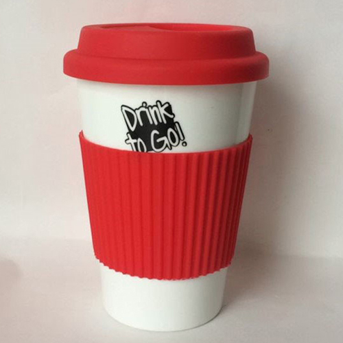 380ml travel mug with red silicon lid and sleeve
